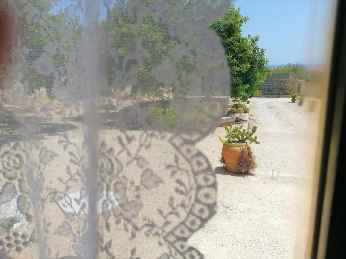 Il Baglio Di Kharrub Rural Guest House بوزالو المظهر الخارجي الصورة