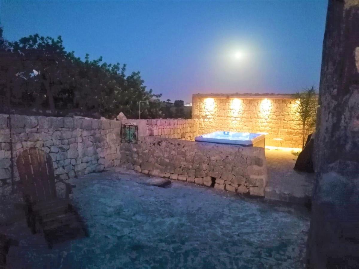 Il Baglio Di Kharrub Rural Guest House بوزالو المظهر الخارجي الصورة