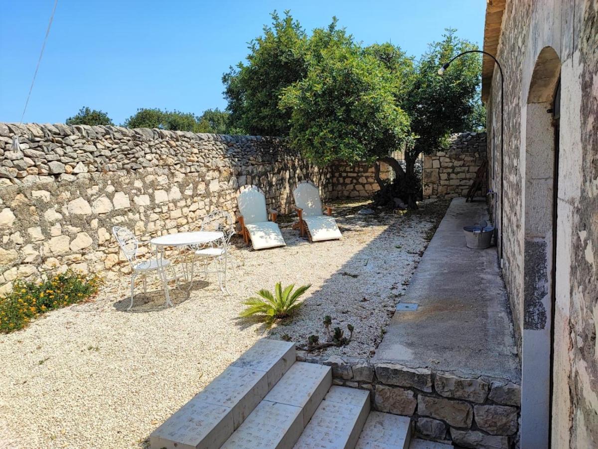 Il Baglio Di Kharrub Rural Guest House بوزالو المظهر الخارجي الصورة