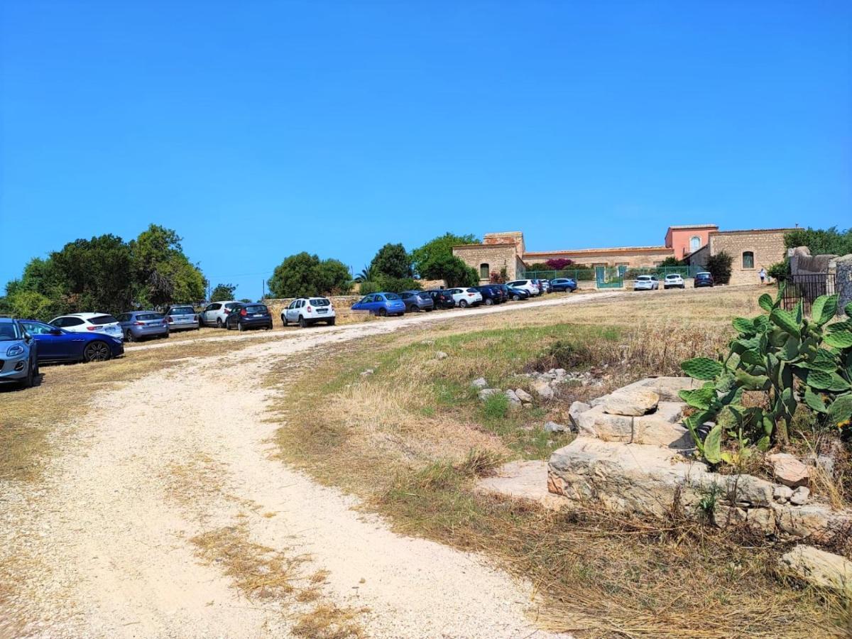 Il Baglio Di Kharrub Rural Guest House بوزالو المظهر الخارجي الصورة