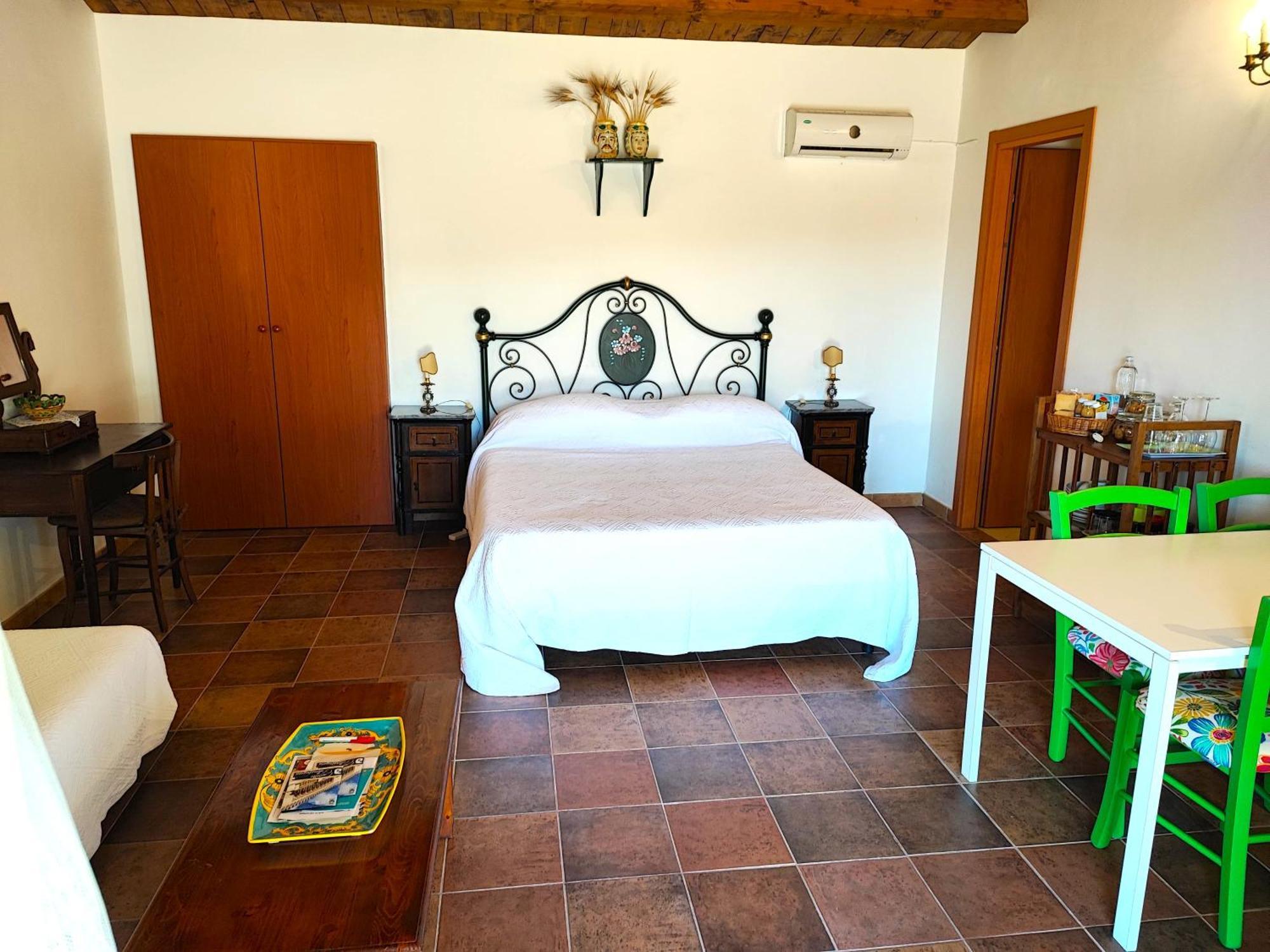 Il Baglio Di Kharrub Rural Guest House بوزالو المظهر الخارجي الصورة