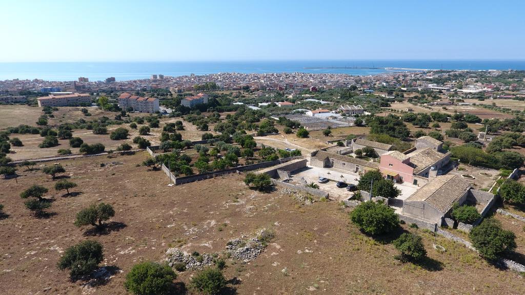 Il Baglio Di Kharrub Rural Guest House بوزالو المظهر الخارجي الصورة